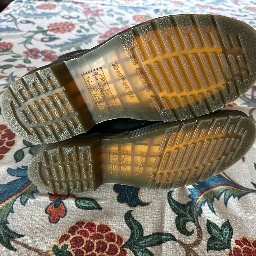 2976 Yellow Stitch Smooth Leather Chelsea Boots Size US ladies 9 - worn once - Picture 7 of 8